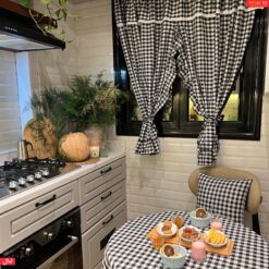 lial - Picnic Curtain